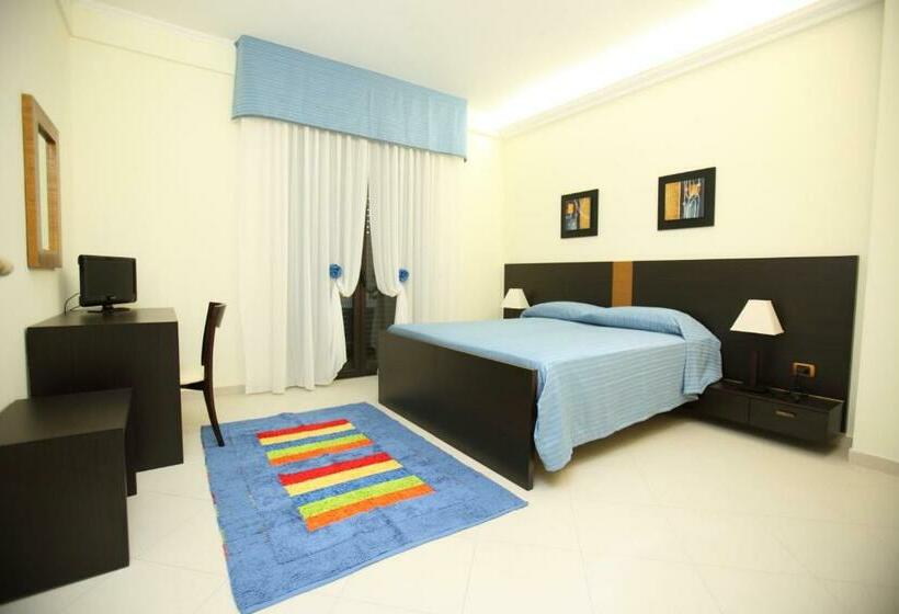 Номер Deluxe с Балконом, B&b Armony 111
