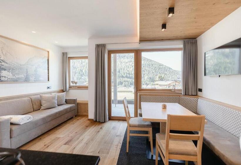 آپارتمان 1 خوابه با تراس, Luxury Chalet Plazola