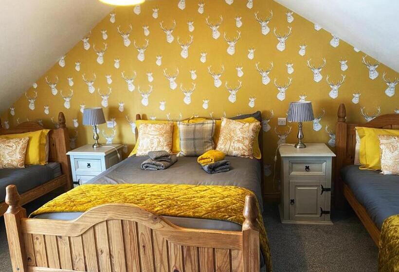 Семейный Номер Deluxe, Dulrush Lodge Guest House, Restaurant And Self Catering
