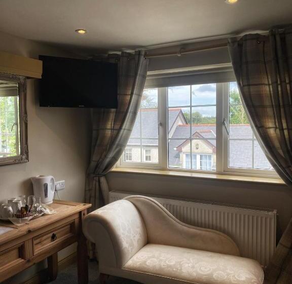Семейный Номер Deluxe, Dulrush Lodge Guest House, Restaurant And Self Catering