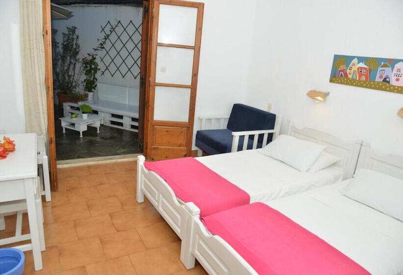 Полулюкс Вид на Сад, Anofli Suites