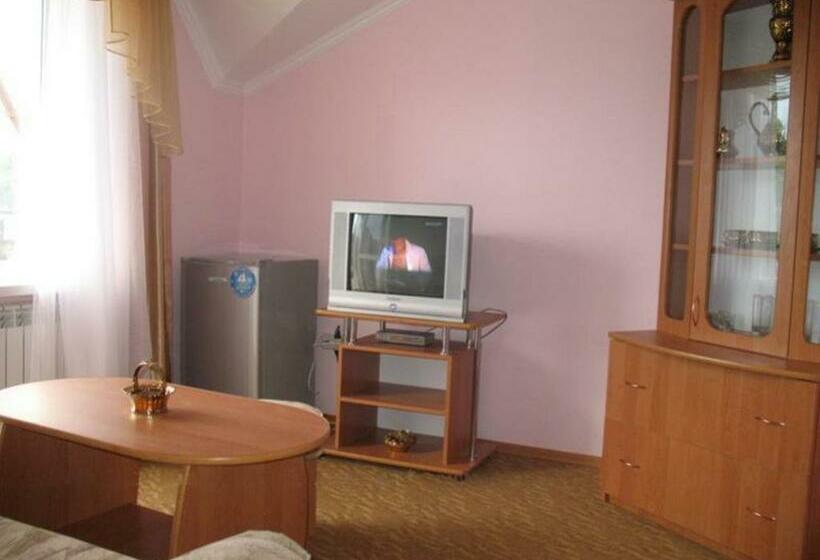 Полулюкс, Vian Guest House