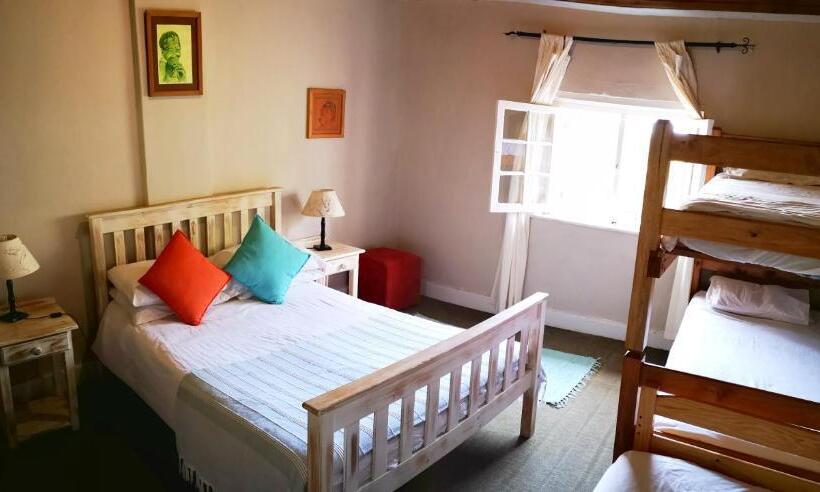Семейный Номер, Fairy Knowe Backpackers Lodge