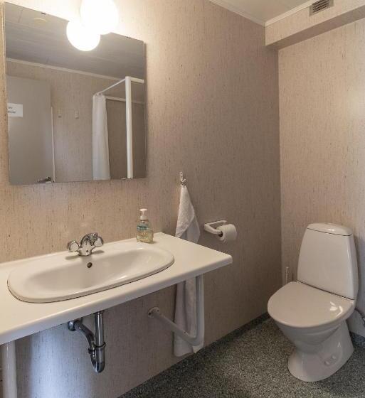 تختخواب در اتاق مشترک, Isafjordur Hostel