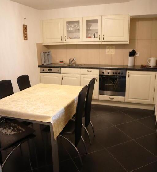 Студия Стандарт, Gruyère Rooms