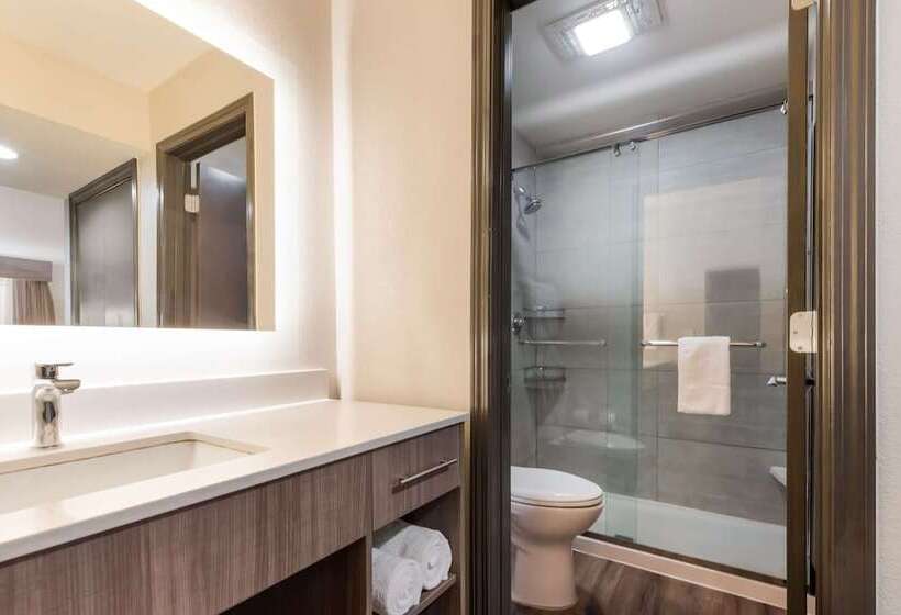 جناح, Best Western Fishkill Inn & Suites