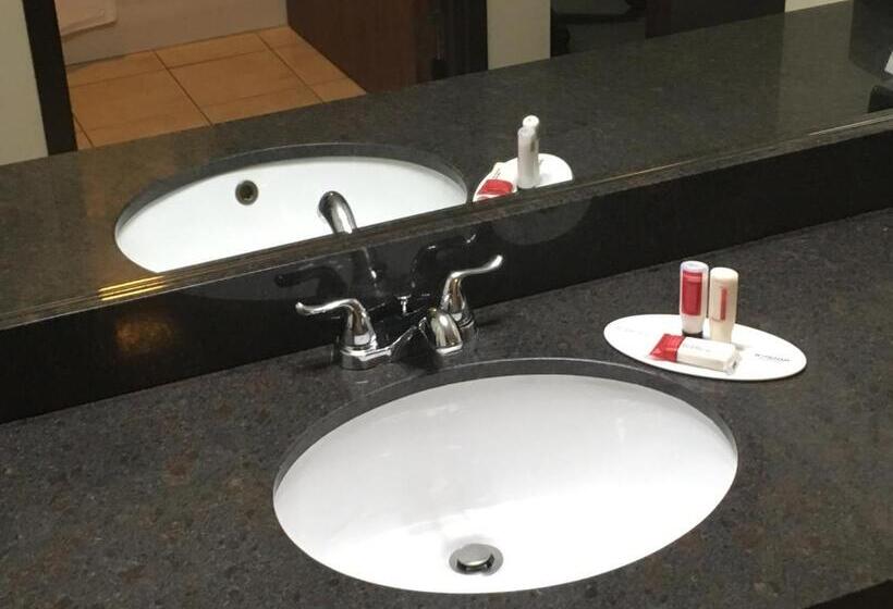 Стандартный Номер Кровать Кинг, Days Inn By Wyndham Phenix City Near Fort Moore