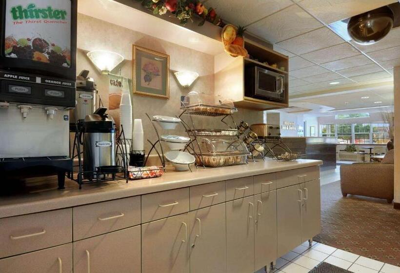 Номер Стандарт, Microtel Inn & Suites By Wyndham Bloomington Msp Airport