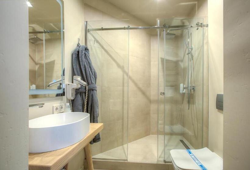 Номер Стандарт Трехместный, Forest Hill Hotel & Spa