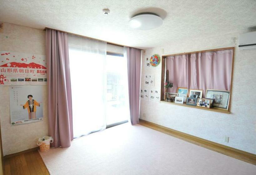 스탠다드 트리픔 룸 공동욕실, Daichan Farm Guest House