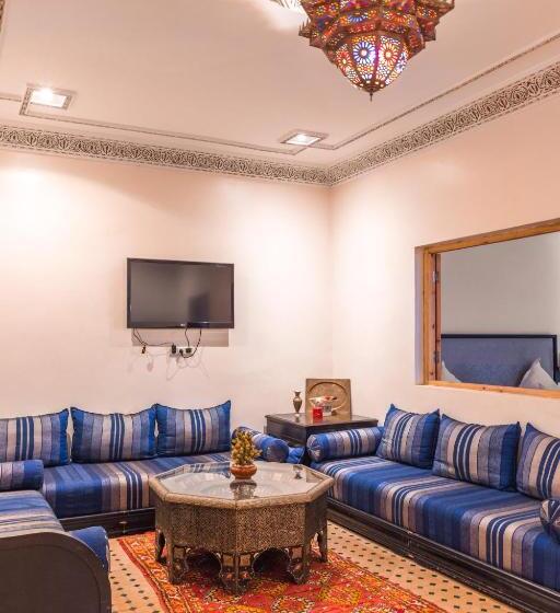 Президентский Люкс, Kasbah Alili