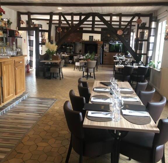 Номер Стандарт Трехместный, L Auberge Fleurie