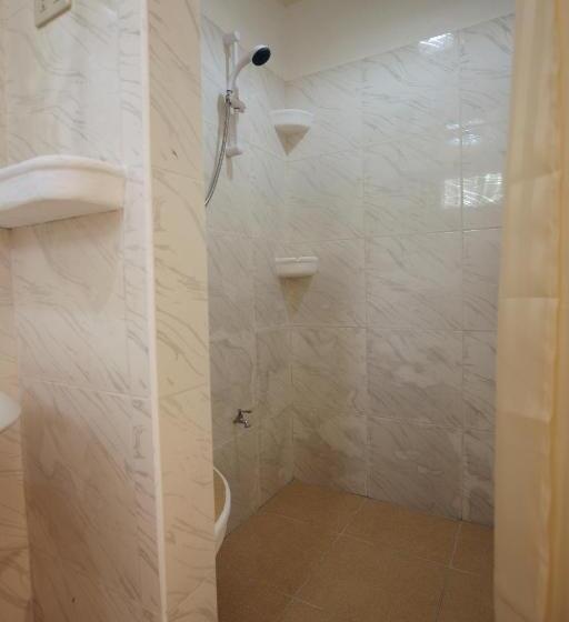 Номер Deluxe, Guindulman Bay Tourist Inn