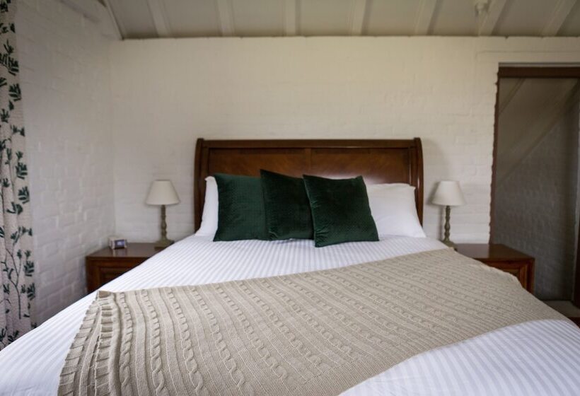 프리미엄 스위트, The Barracks, Tocal