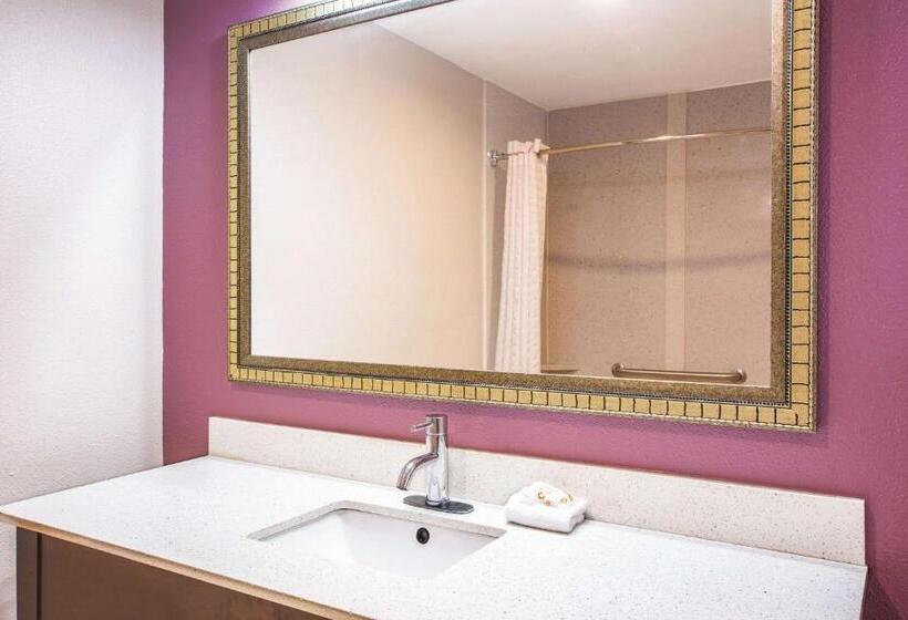 Номер Deluxe, La Quinta By Wyndham Snellville   Stone Mountain