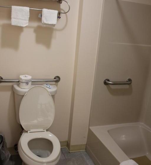 身障者適用スタンダードルーム, Sterling Inn Niagara Falls Near Iag Airport