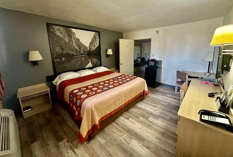 스탠다드 룸 킹사이즈 침대, Super 8 By Wyndham Athens Tx