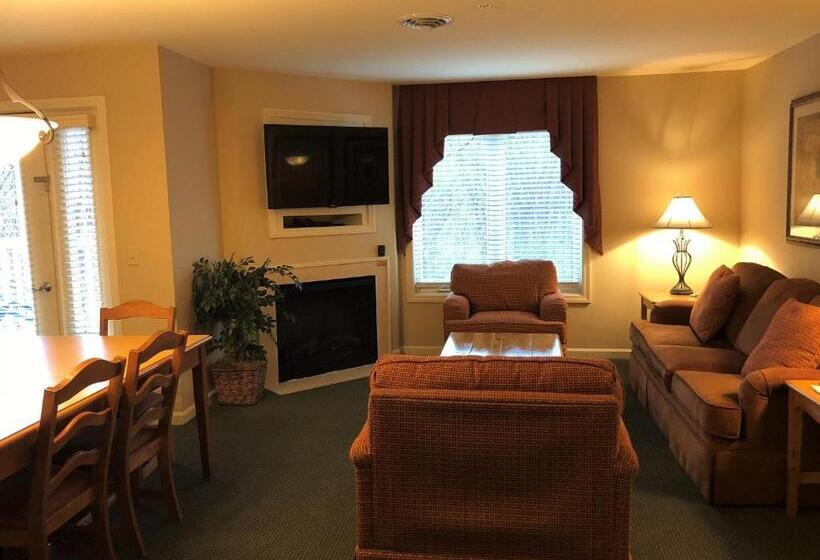 Люкс Deluxe Кровать Кинг, Vacation Village In The Berkshires