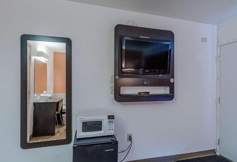 适合残疾人使用的标准间, Motel 6 Oshkosh, Wi