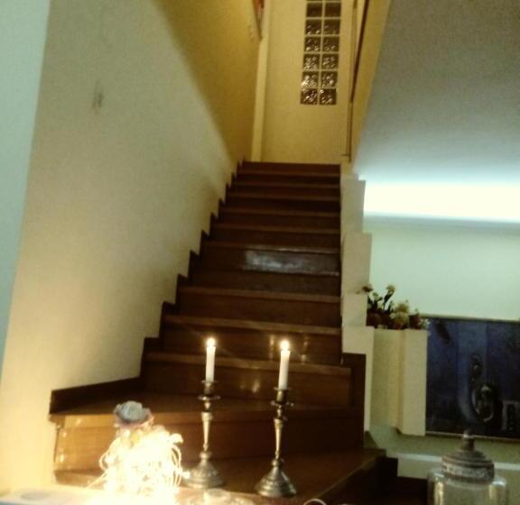 سوئیت 2 خوابه, Villa Carol Appartamento E B&b