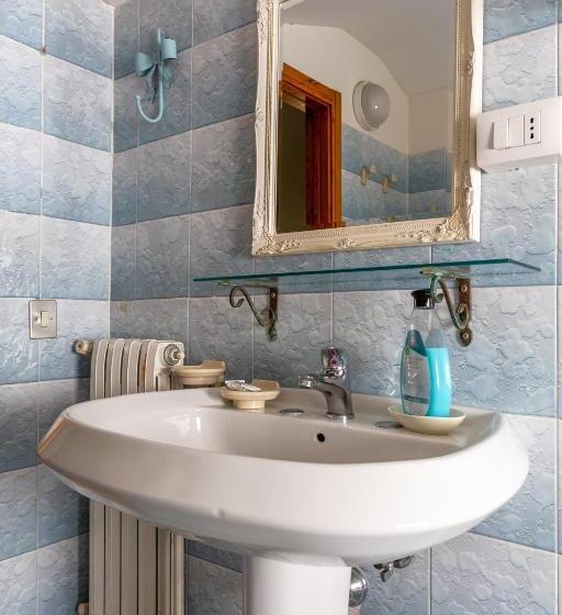 سوئیت 2 خوابه, Villa Carol Appartamento E B&b