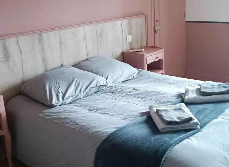 Номер Стандарт, Relais De La Tour