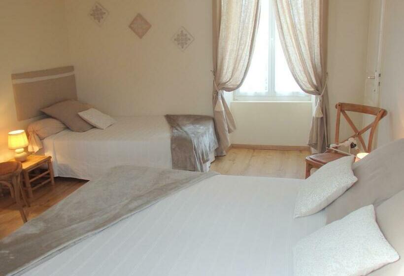 Номер Стандарт Трехместный, Chambres D'hôtes Le Tilleul