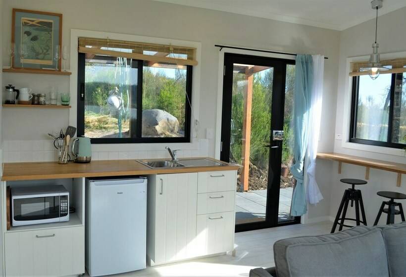 Студия Стандарт Двуспальная Кровать, Flotsam Studio Accommodation