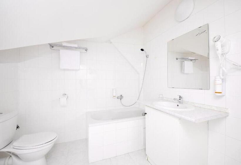 Четырехместный Номер Стандарт, Ski Hotel Svoboda Nad Upou