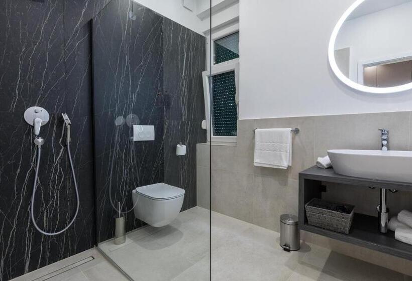 اتاق استاندارد با چشم‌انداز باغ, Green Park Luxury Rooms