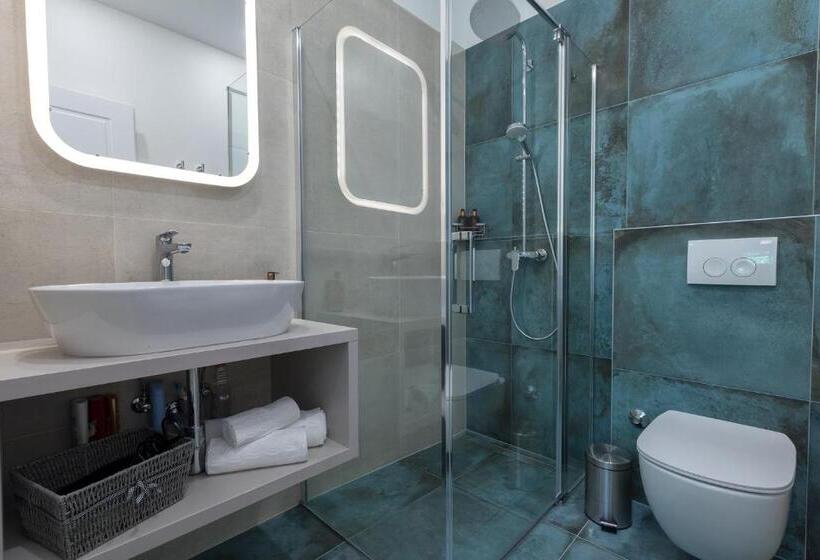 استودیو استاندارد با چشم‌انداز باغ, Green Park Luxury Rooms