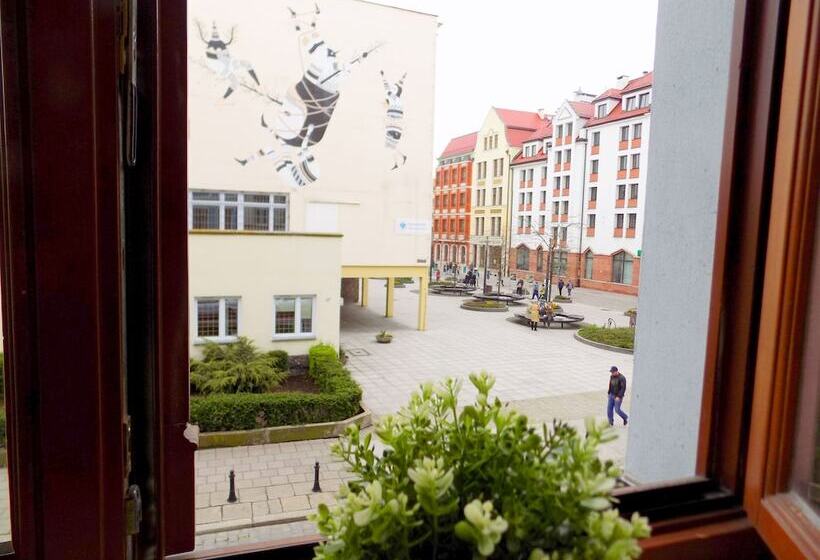 غرفة قياسية رباعية حمام مشترك, City Central Hostel   Pokoje Prywatne