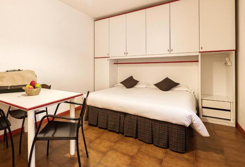 اتاق استاندارد سه نفره, Aparthotel Claviere