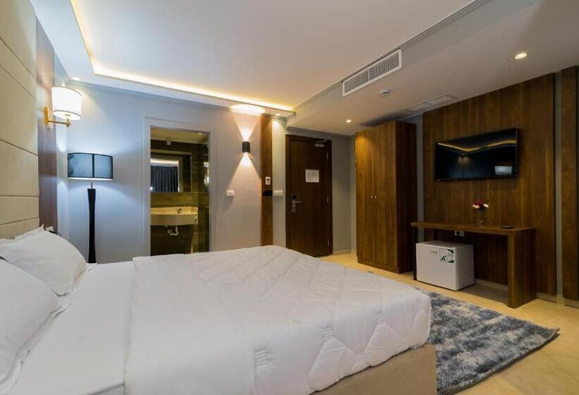 4인용 스탠다드 룸, Deluxe & Executive Spa By Rafaelo