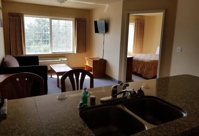 Люкс, Grand View Inn & Suites