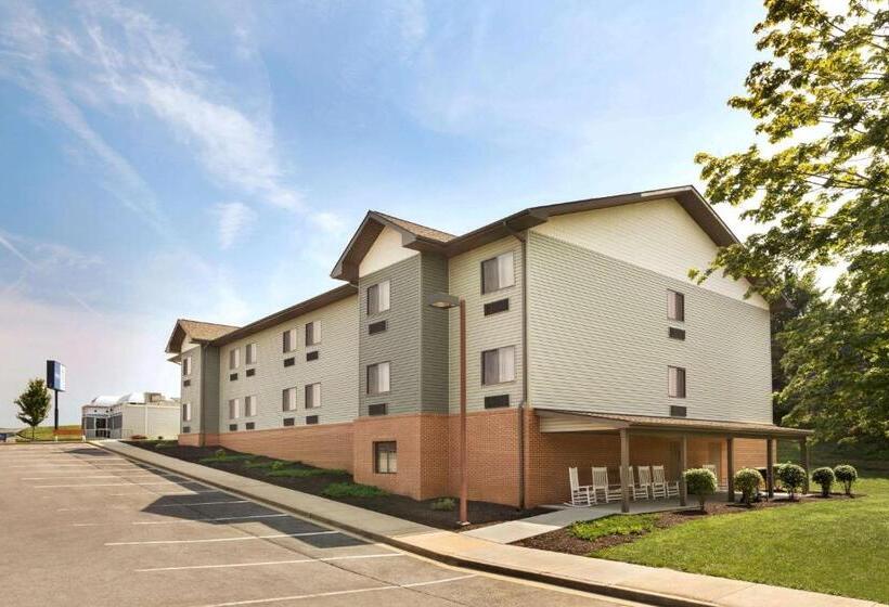Номер Стандарт, Travelodge By Wyndham Brunswick Near Fredrick