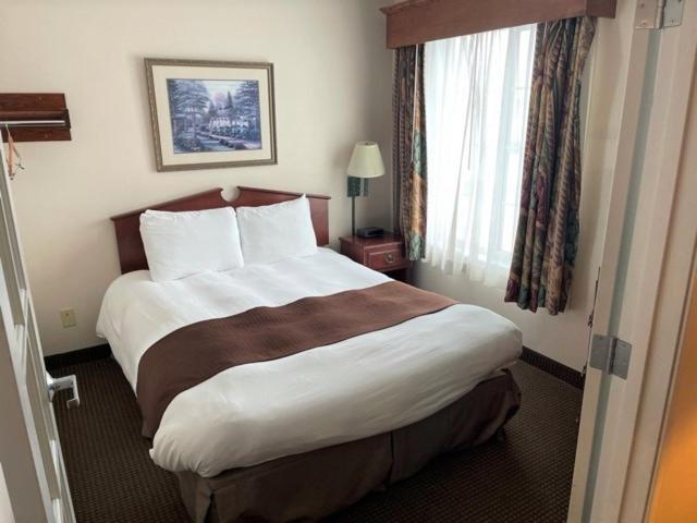 Номер Deluxe, River Hills Hotel  Mankato