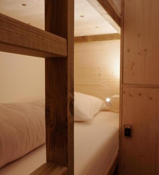 キャビン, Bodygo Hostel