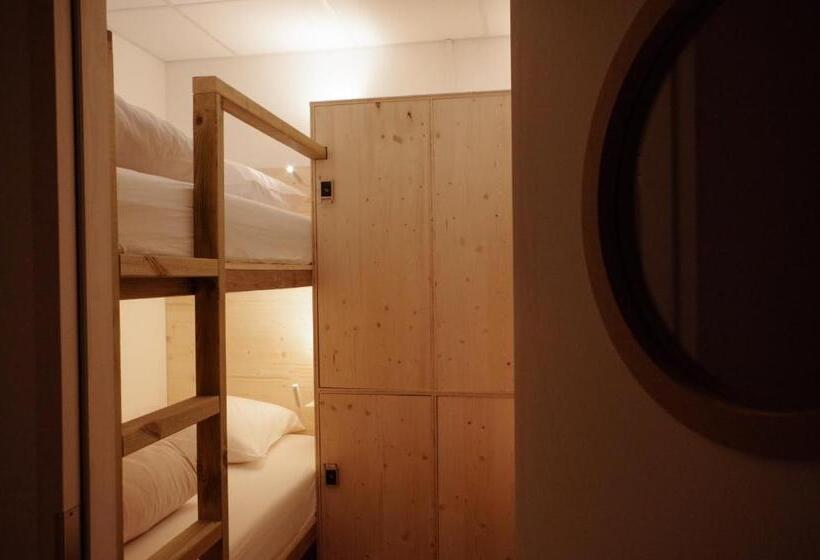キャビン, Bodygo Hostel