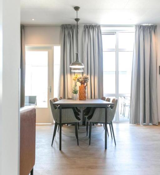 Апартаменты 3 Спальни, 6p Luxe Bungalow Met Serre