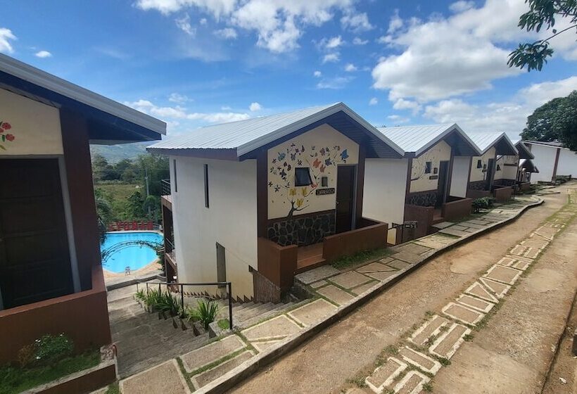 Четырехместный Номер Стандарт, Bakasyunan Resort And Conference Center   Tanay