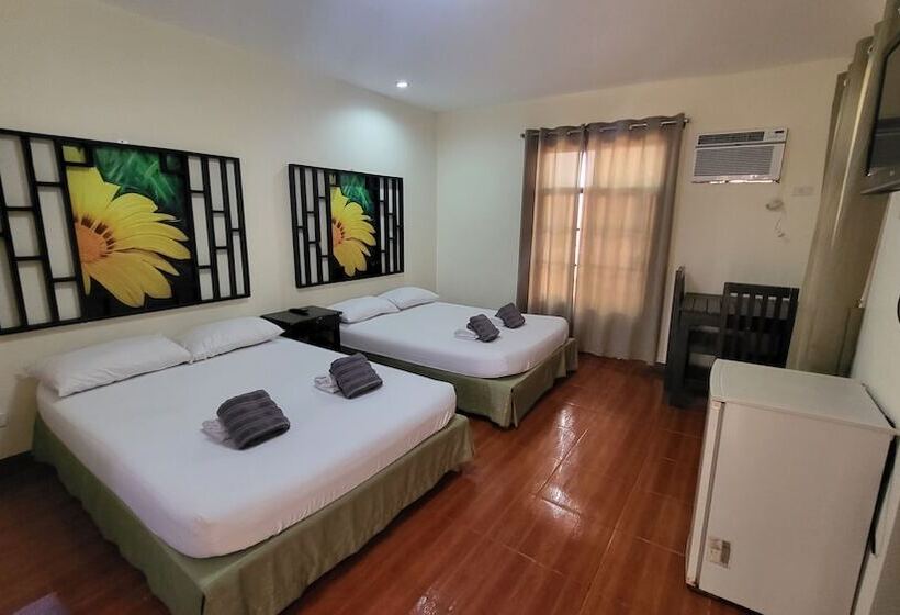 Четырехместный Номер Стандарт, Bakasyunan Resort And Conference Center   Tanay