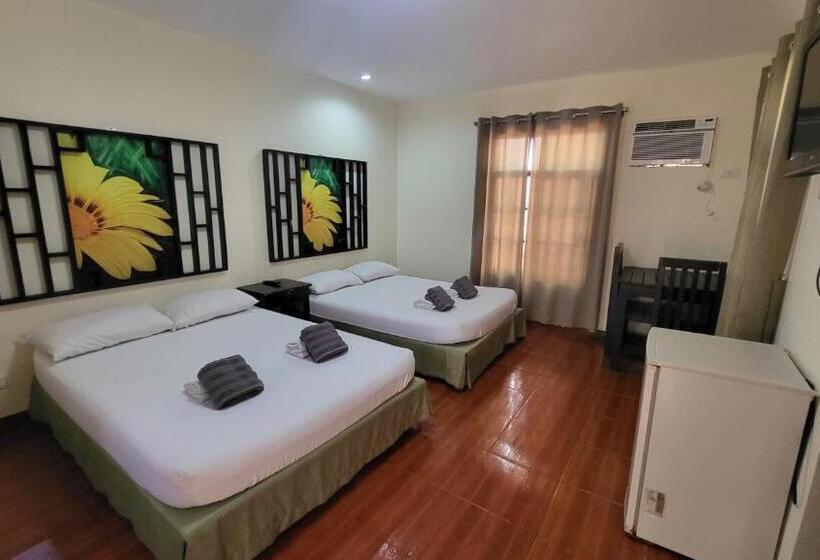 Четырехместный Номер Стандарт, Bakasyunan Resort And Conference Center   Tanay