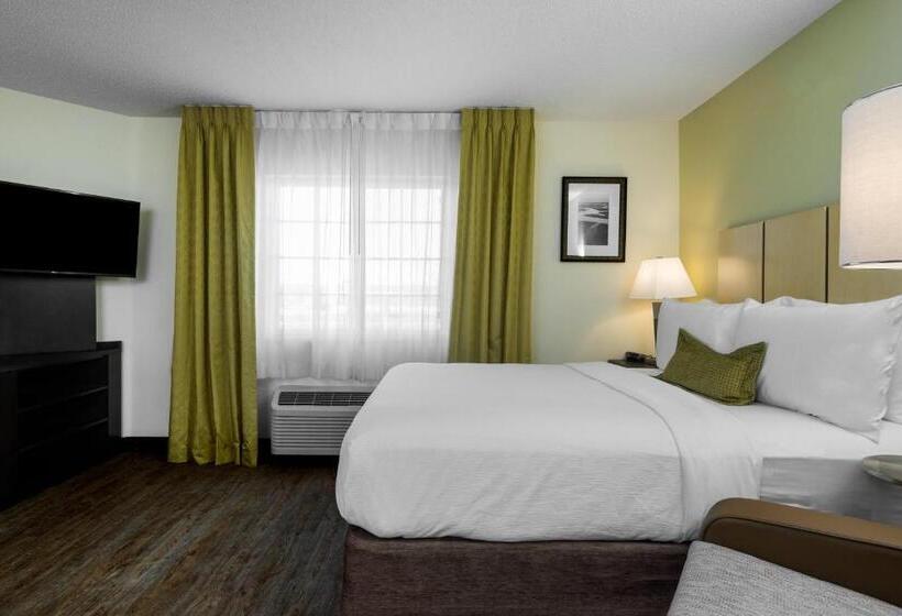 Студия Стандарт, Candlewood Suites Raleigh Crabtree, An Ihg
