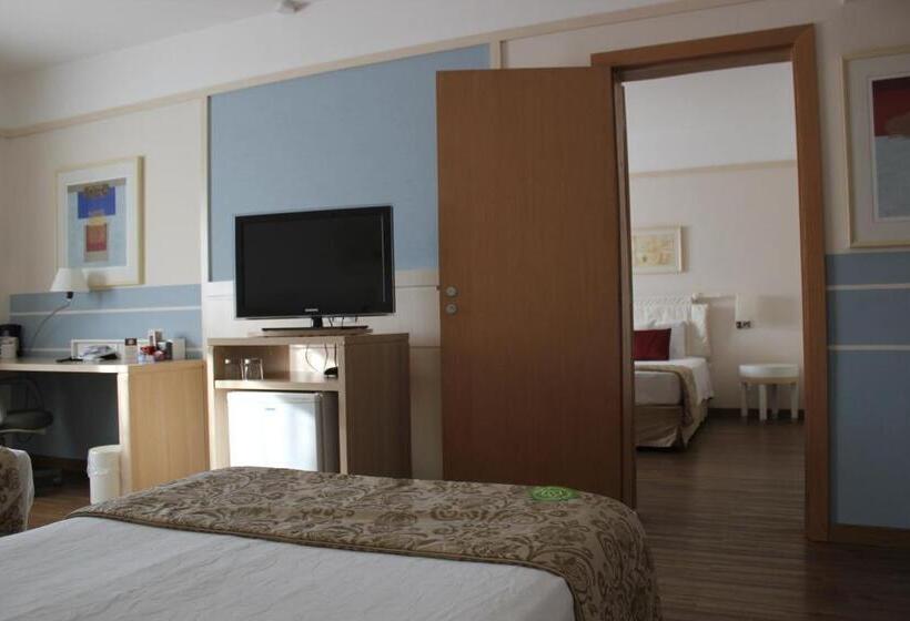 패밀리 룸, Comfort Suites Londrina