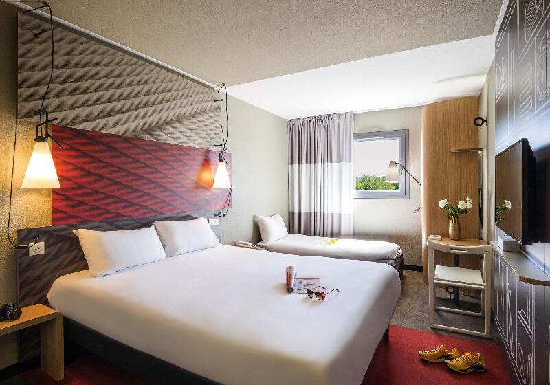 스탠다드 룸 더블 침대, Ibis Manosque Cadarache