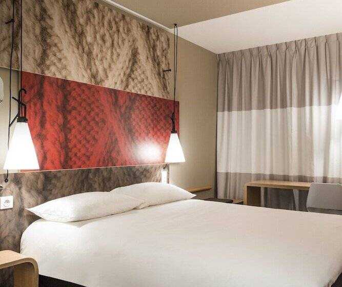 스탠다드 룸 더블 침대, Ibis Manosque Cadarache