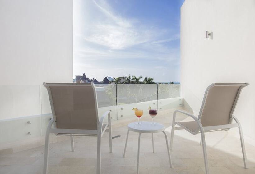 Cameră Club, Intercontinental Presidente Cancun Resort