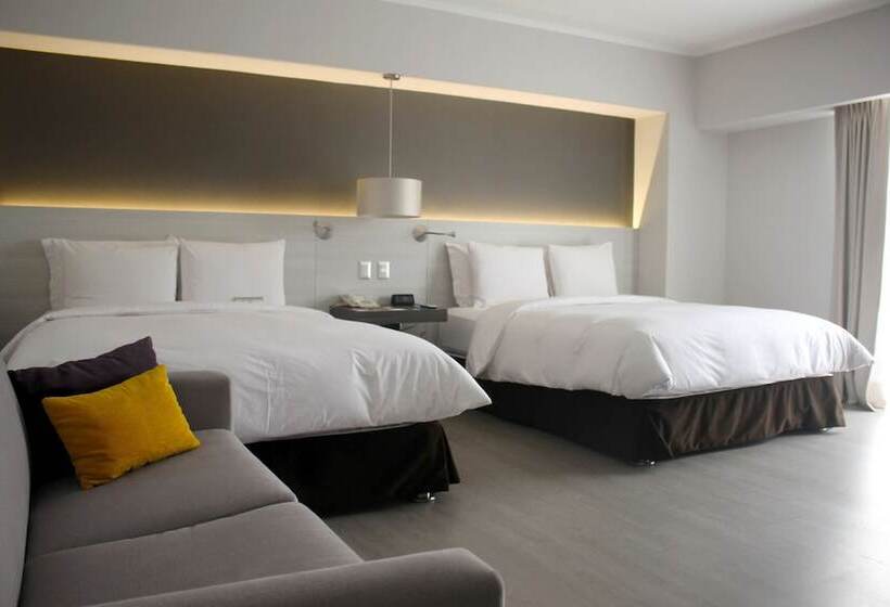 Полулюкс, Sol De Oro Hotel & Suites