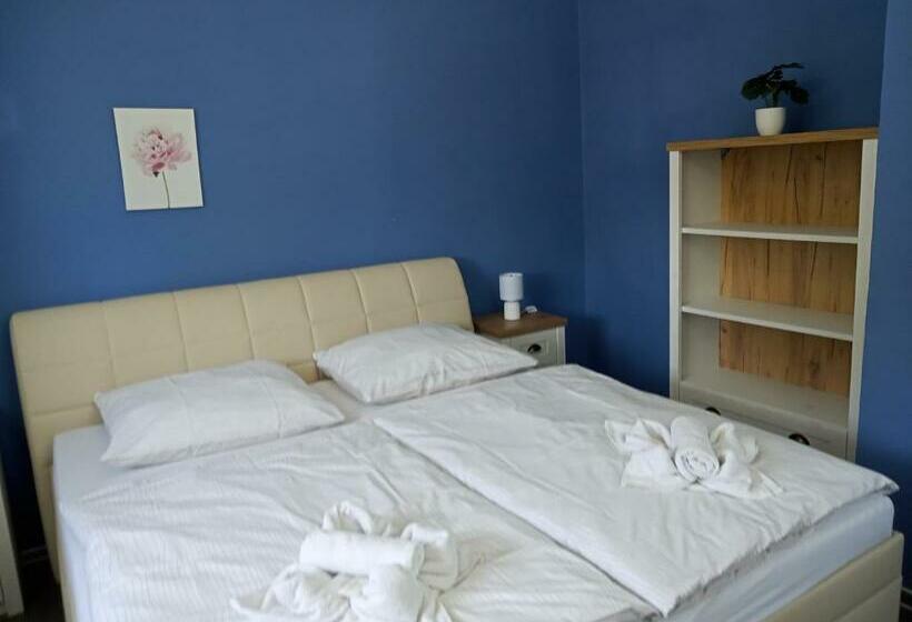 Номер Deluxe, Waldhof